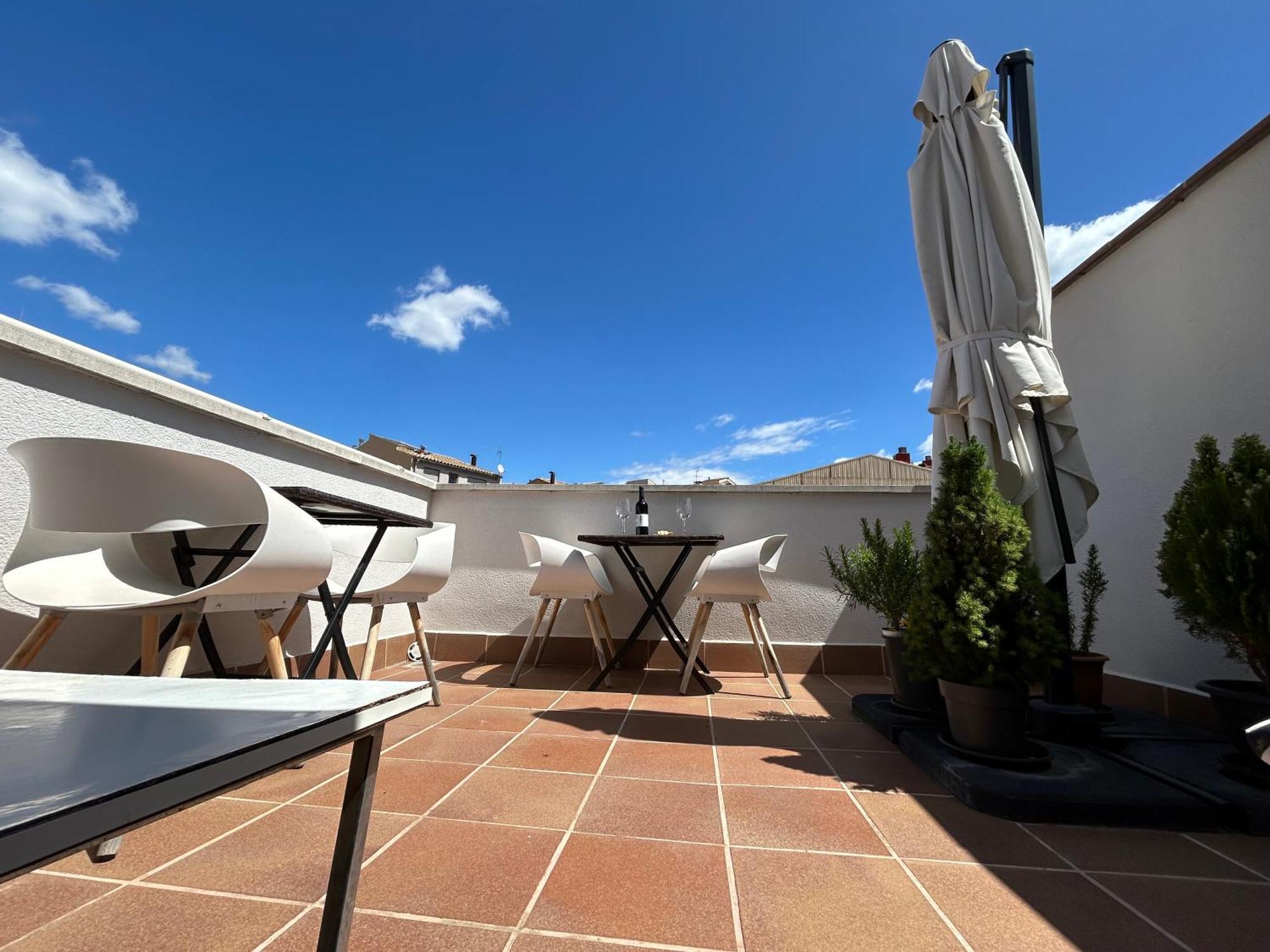 Hostal Somnis Suria Екстер'єр фото