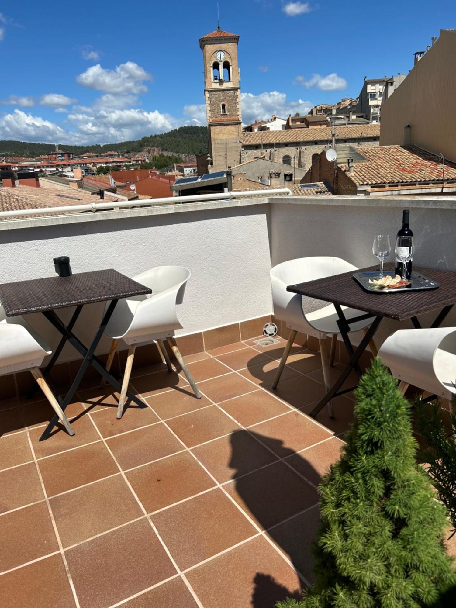 Hostal Somnis Suria Екстер'єр фото